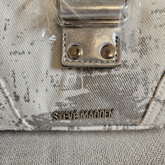New. STEVE MADDEN Pocketbook. - Picture 3 of 6